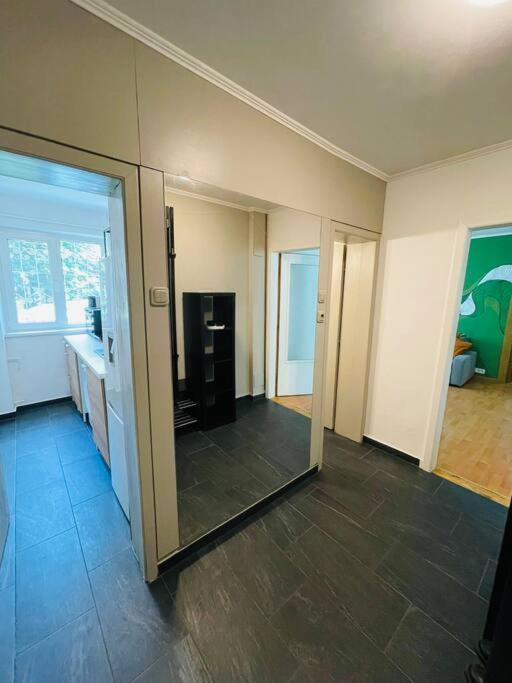 Chic Retreat Timisoara Apartment Exterior photo